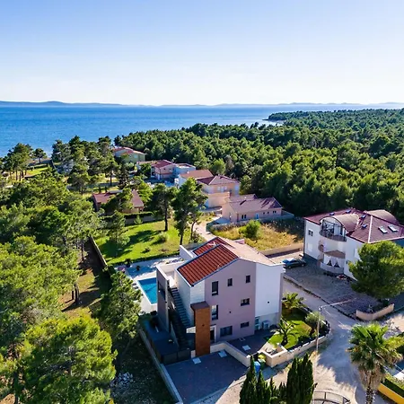 Family-friendly With Swimming Pool - Kozjak, - 22971 Vir