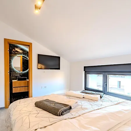 Apartmán Family-friendly With Swimming Pool - Kozjak, - 22971