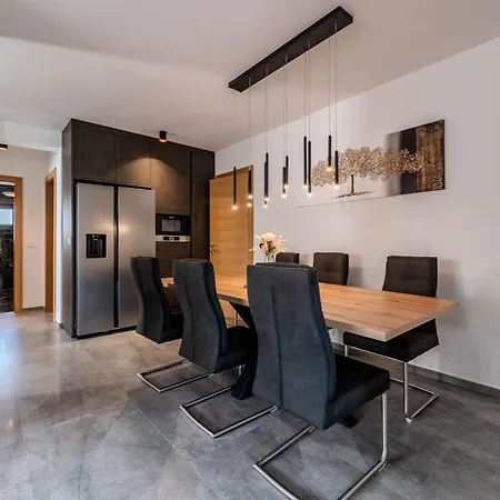 Family-friendly With Swimming Pool - Kozjak, - 22971 Apartmán