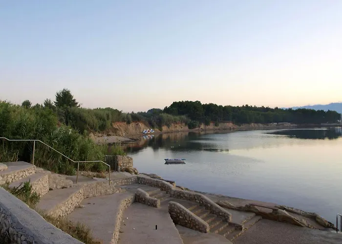 Family-friendly With Swimming Pool - Kozjak, - 22971 Апартаменты Вир