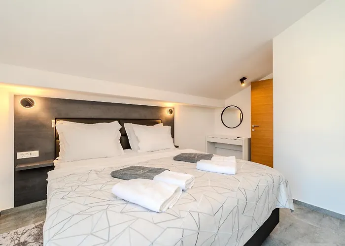 Family-friendly With Swimming Pool - Kozjak, - 22971 Apartman *