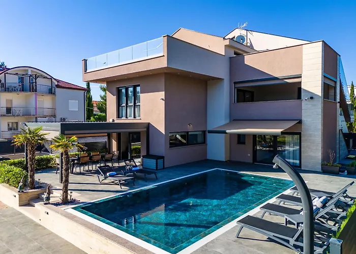 Family-friendly With Swimming Pool - Kozjak, - 22971 *