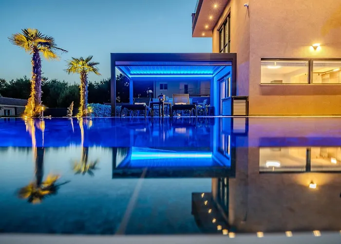 Family-friendly With Swimming Pool - Kozjak, - 22971 Вир