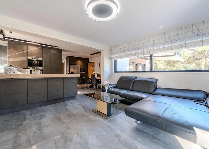 Family-friendly With Swimming Pool - Kozjak, - 22971