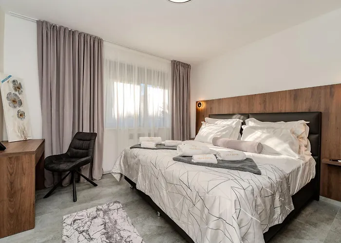 Family-friendly With Swimming Pool - Kozjak, - 22971 Vir