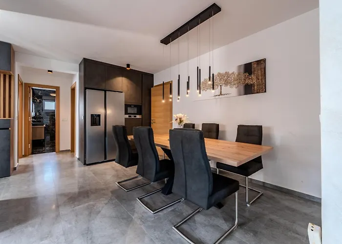 Family-friendly With Swimming Pool - Kozjak, - 22971 Apartman